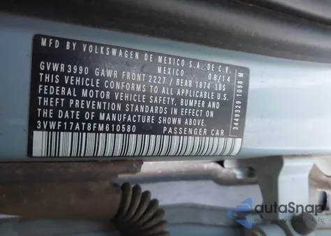 2015 Volkswagen Beetle 1.8T Fleet Edition z USA, uszkodzony, nr VIN 3VWF17AT8FM610580